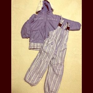Girls Couloir snow suit (Jacket and Bib)